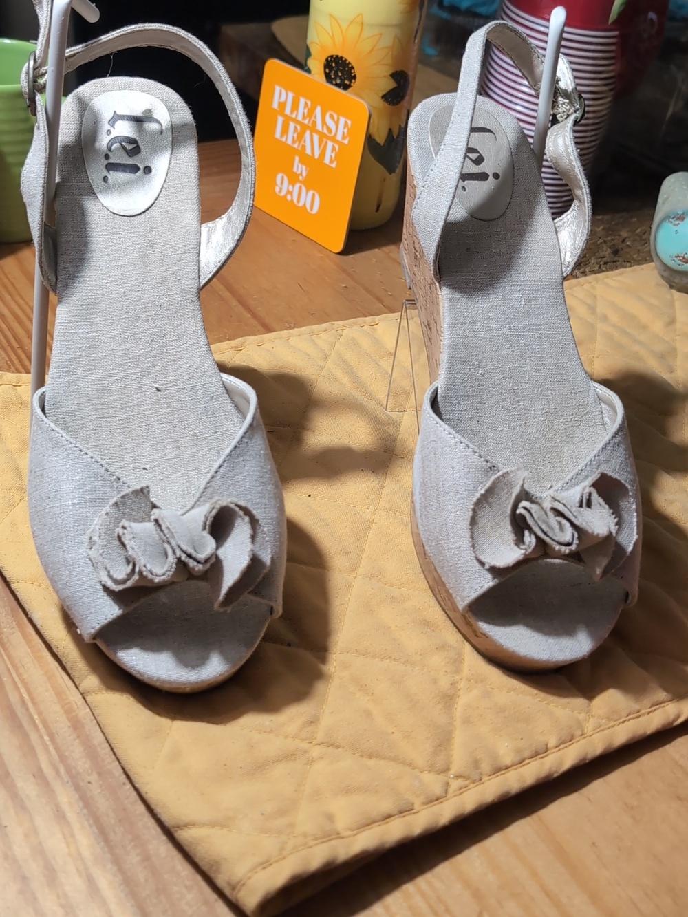 lei Neutral Beige Open-Toe Wedge Sandals with Decorative Bow